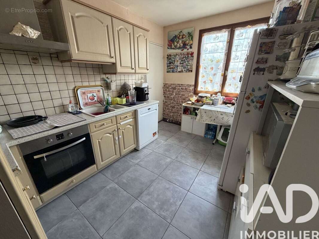 Photo 2 - Maison à POLMINHAC