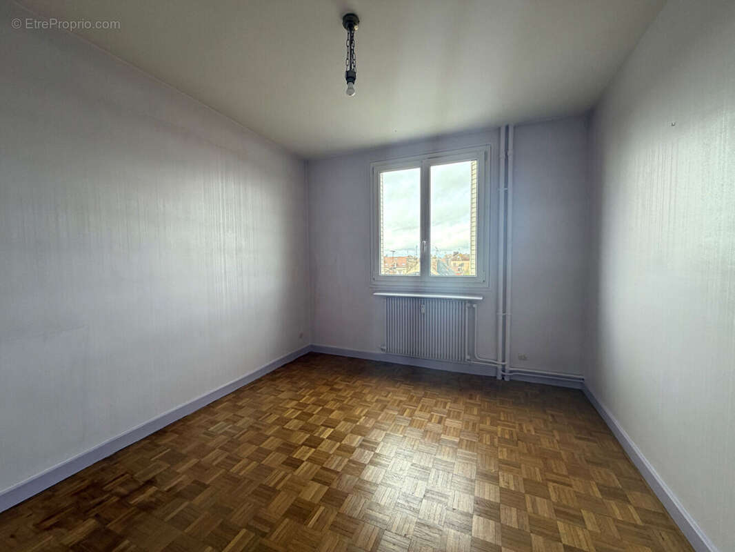 Appartement à SAINTE-SAVINE