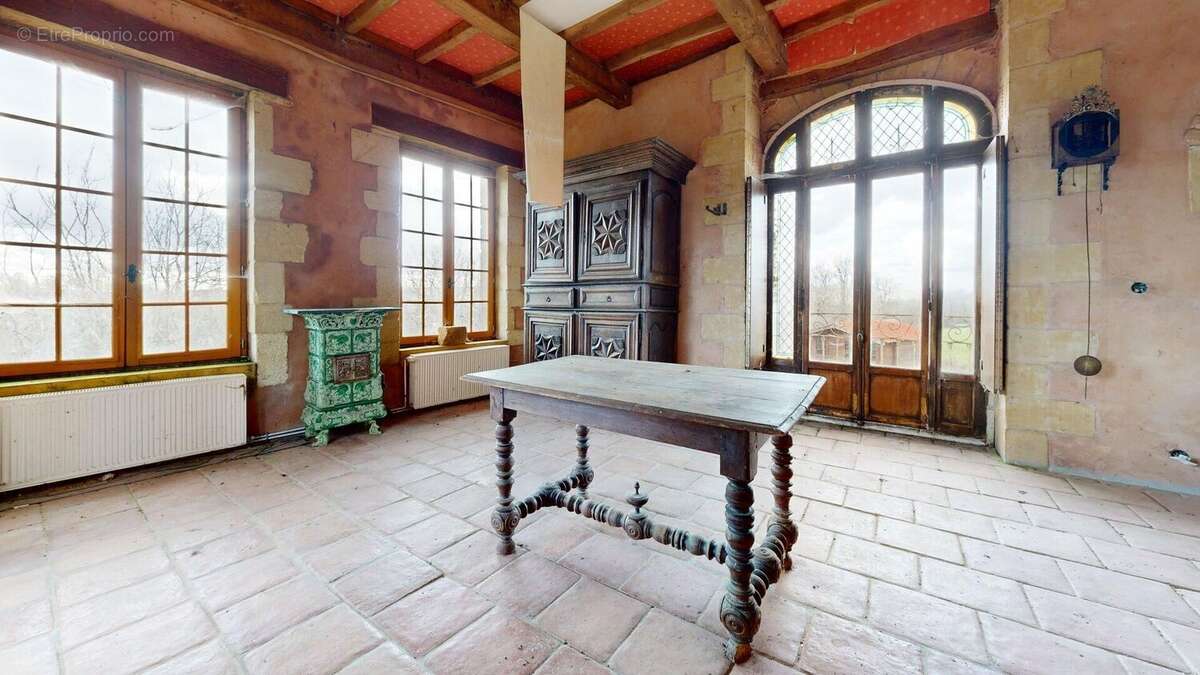 MaisonenpierresavecsesdependancesOther - Maison à MONPLAISANT