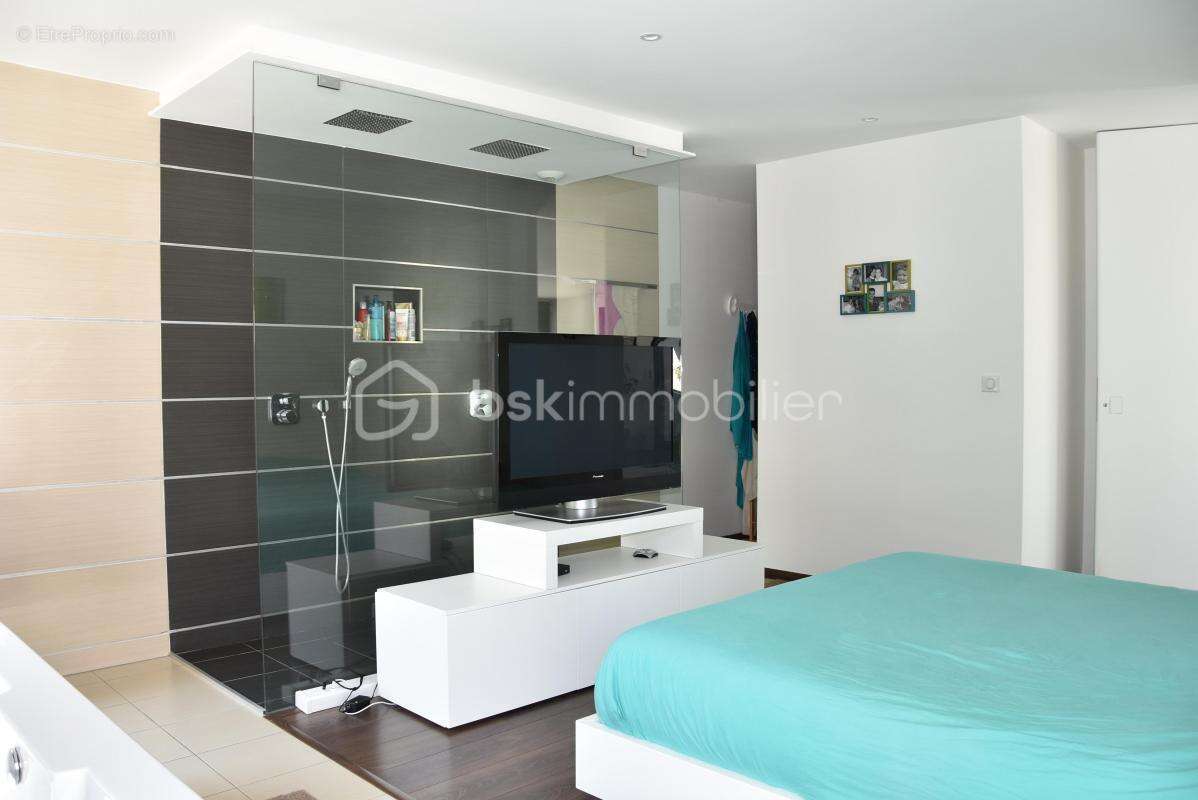 Maison à VILLEVAUDE