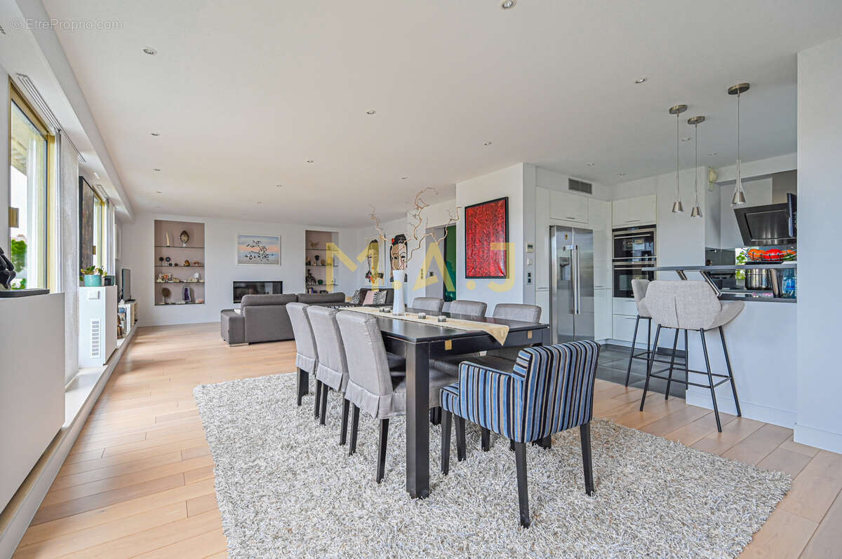 Appartement à LE PERREUX-SUR-MARNE