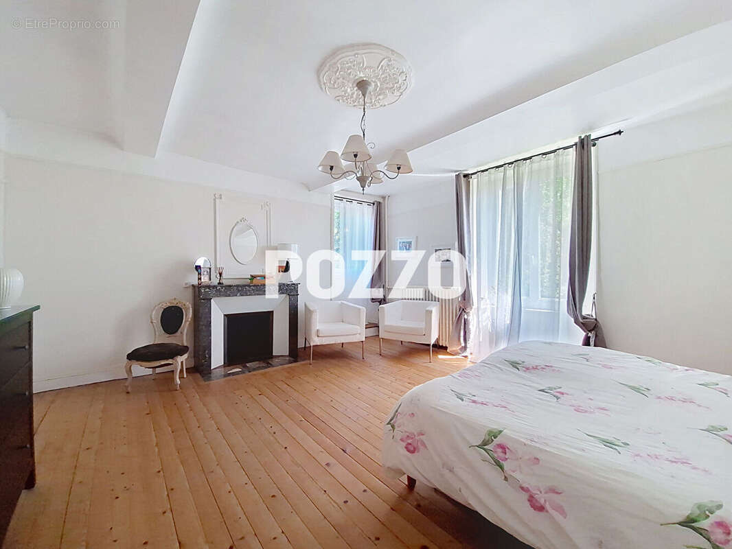 Maison à TRACY-BOCAGE