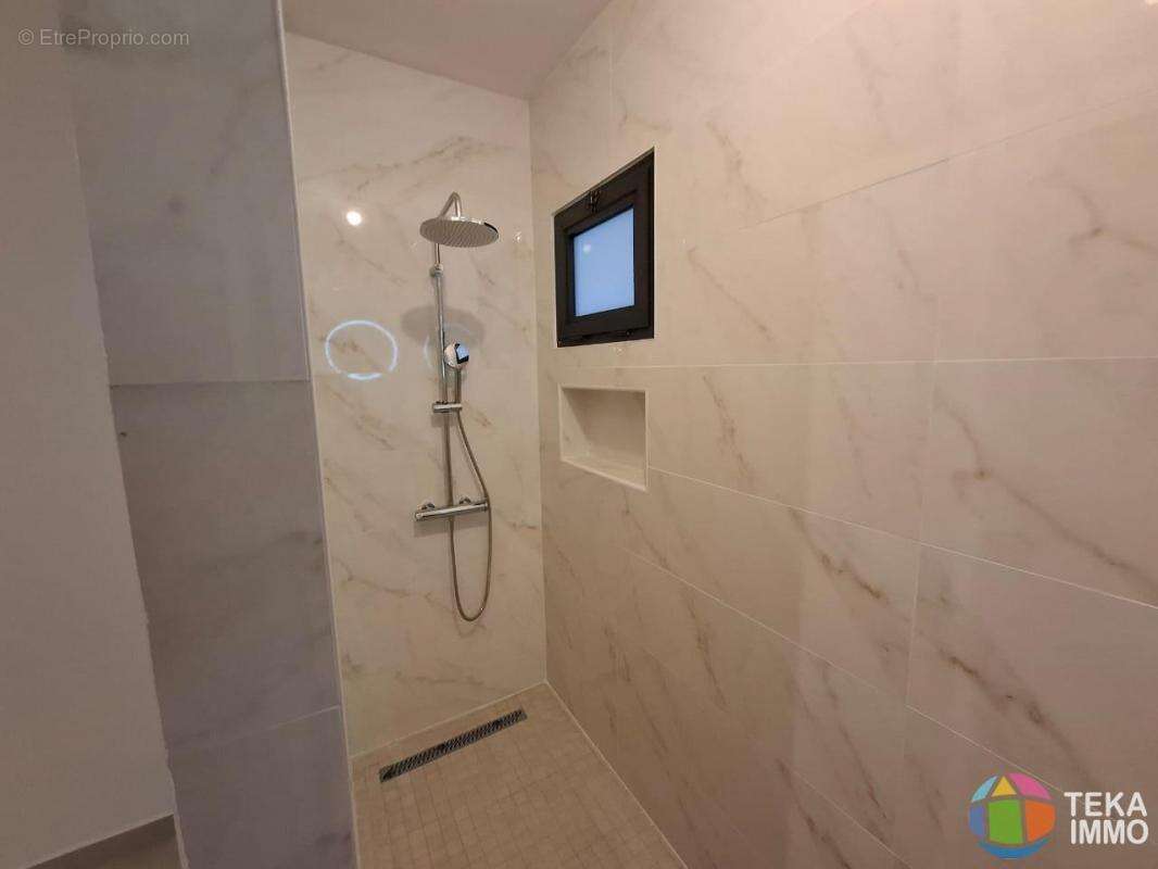 Maison à SAINTE-MARIE