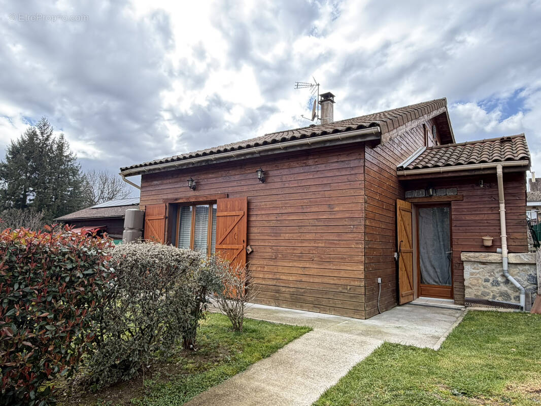 Maison à CUNLHAT