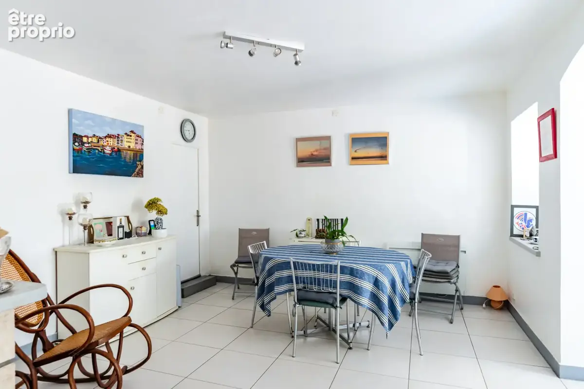 Appartement T3 avec terrasse, proche centre ville. - photo 5