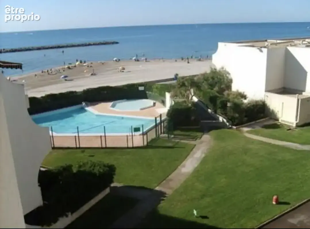 1ère ligne: F3 traversant de 56 m2 avec 27m2 de rez-de-jardin vue mer ! - photo 7