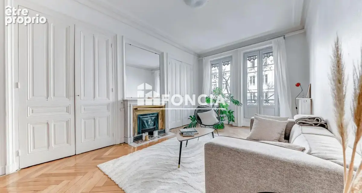 T4 dans un immeuble bourgeois - secteur Saxe-Gambetta - photo 2