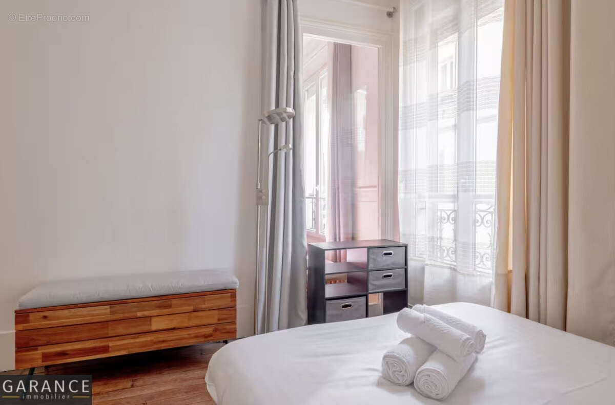 Appartement à PARIS-14E