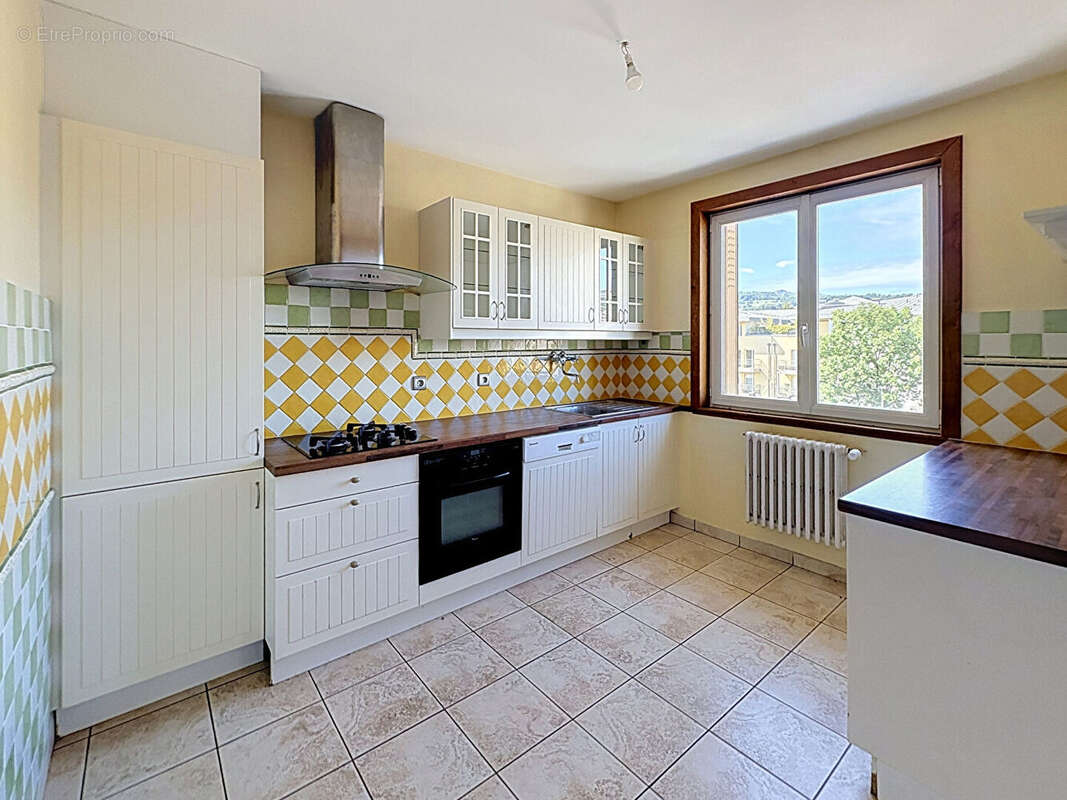 Appartement La Roche Sur Foron 4 pièce(s) 68.13 m2 - photo 2