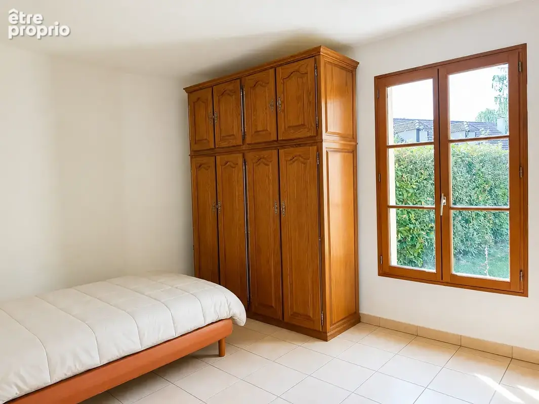 Vente maison traditionnelle de 7 pieces proche de la forêt de plaisir - photo 10