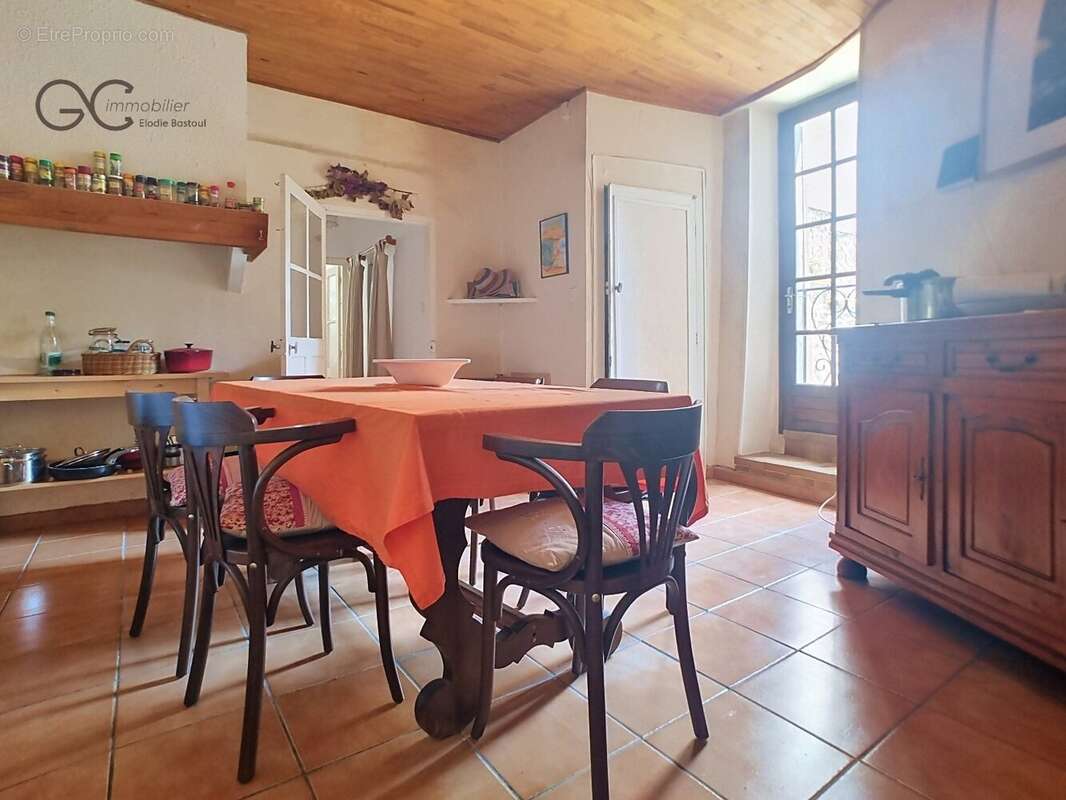 Maison à SAINT-NAZAIRE-DE-LADAREZ