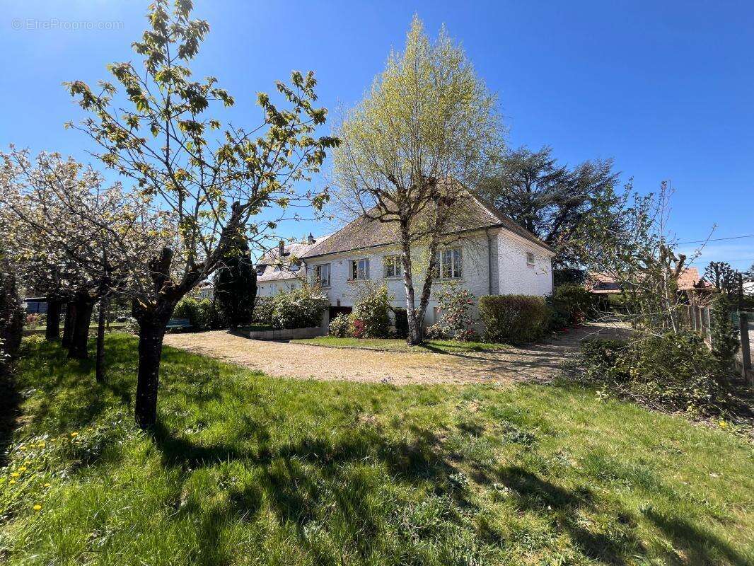 Maison à SAINT-DENIS-EN-VAL