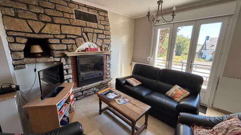 Charme & potentiel au cœur de coat pin - riec-sur-bélon (29) - 127 m² - 4 chambres - jardin sans vis-à-vis - photo 2
