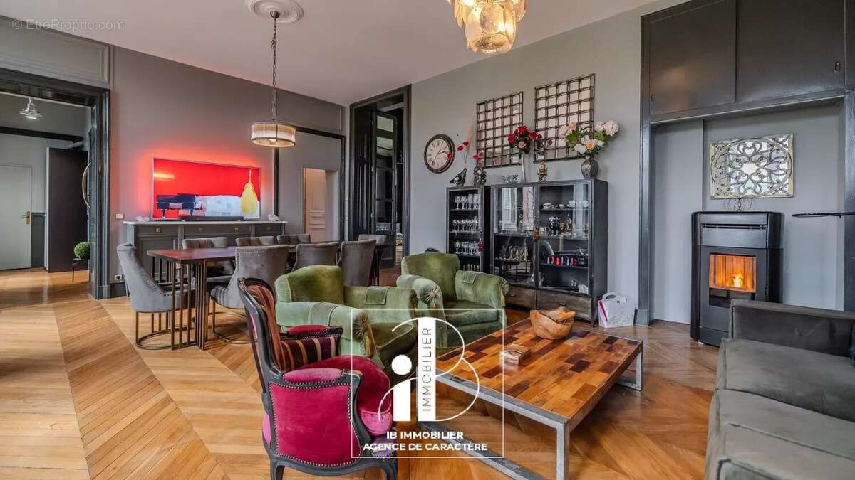 Appartement à PRINGY