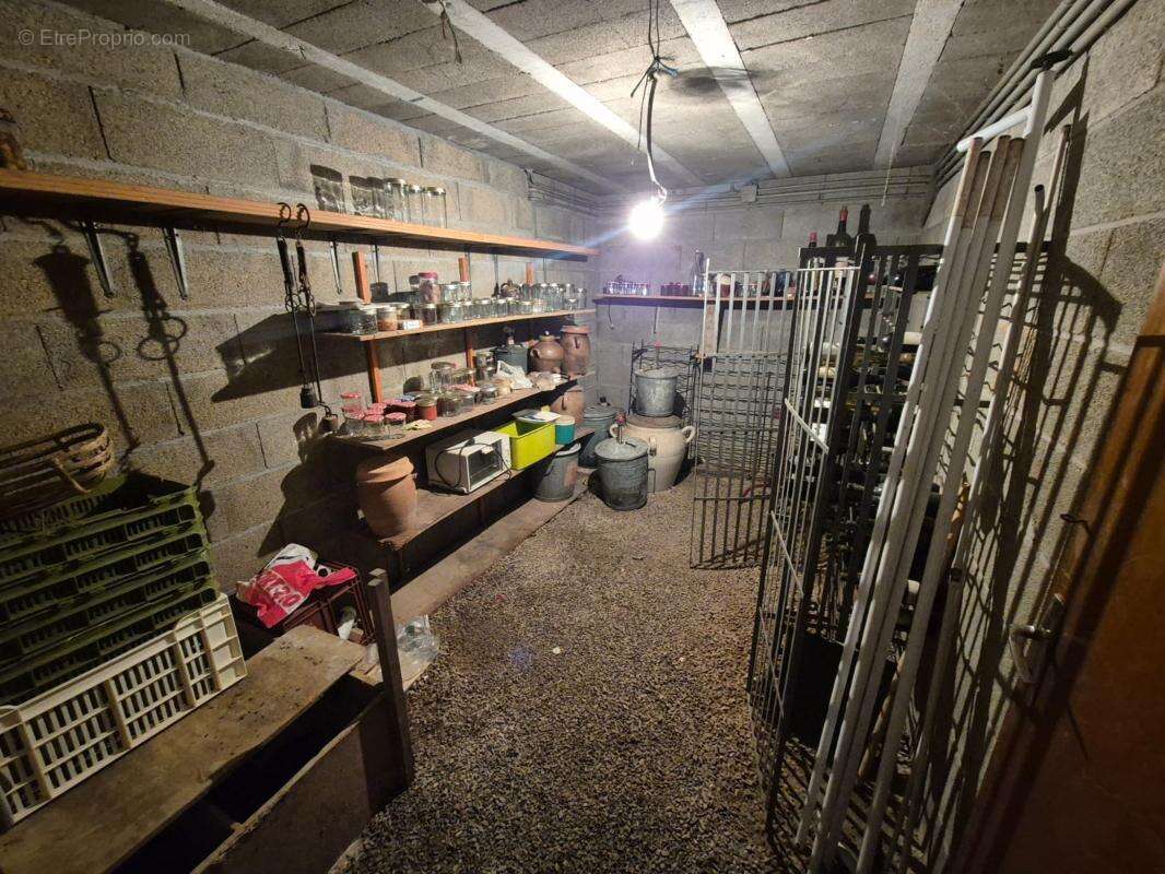 Maison à MONTGIVRAY