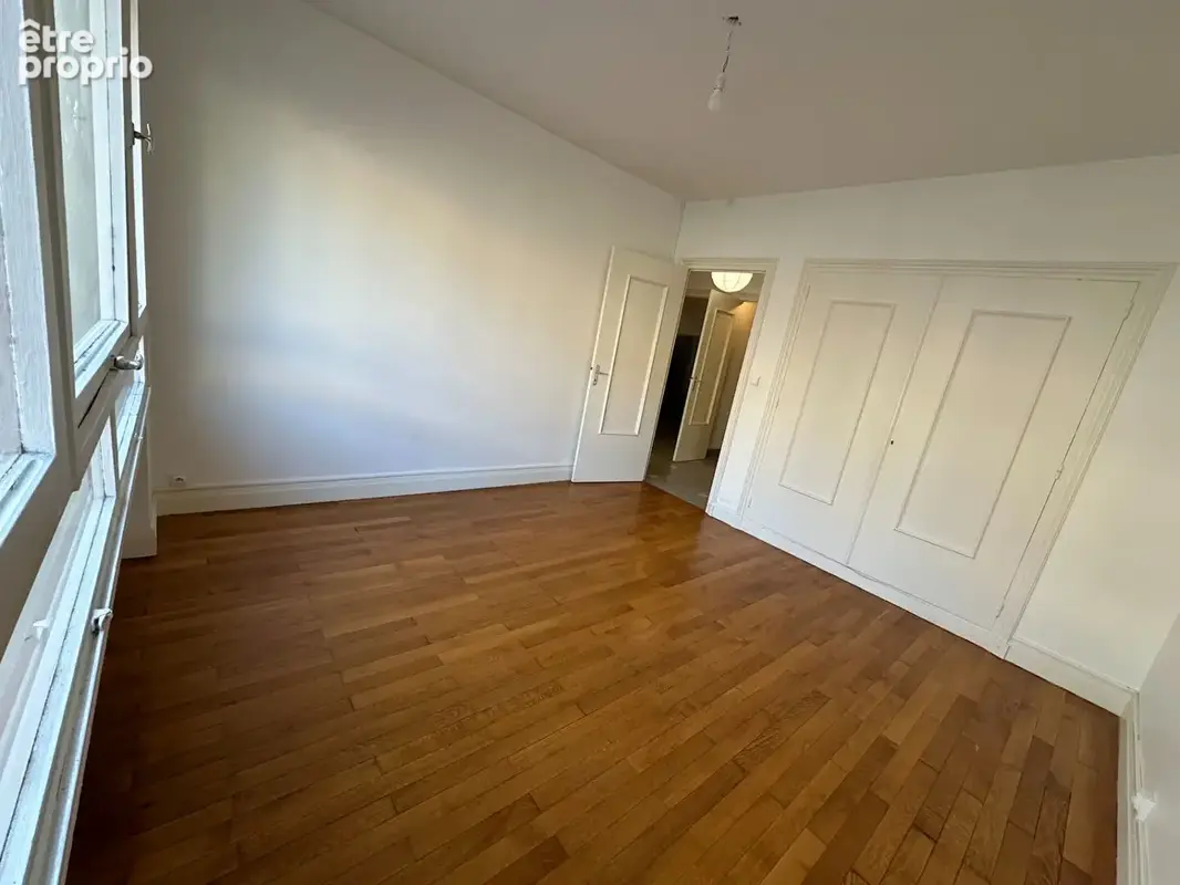 Lyon 3ème T4 (95.52 m2) avec loggia. - photo 9