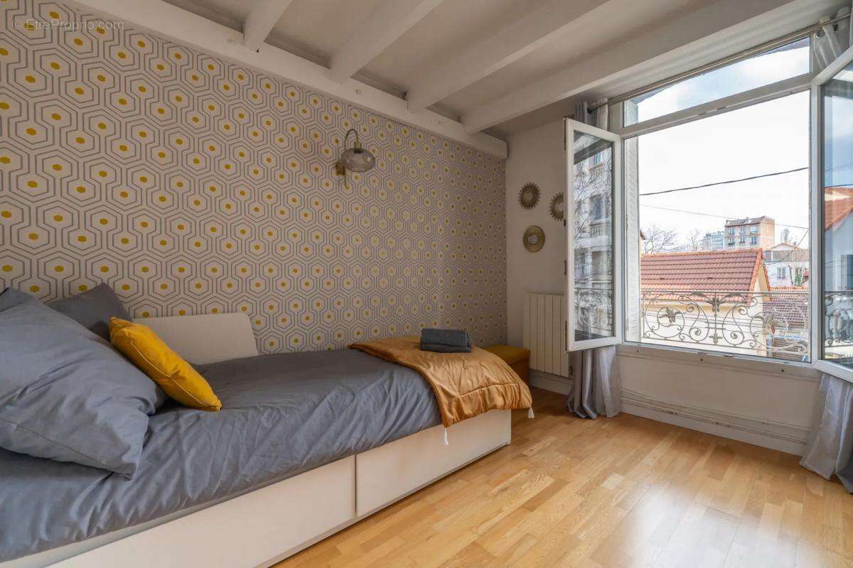 Maison à ASNIERES-SUR-SEINE