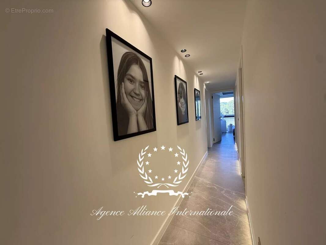 Appartement à LE CANNET