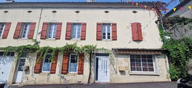 Appartement à CAZAUBON