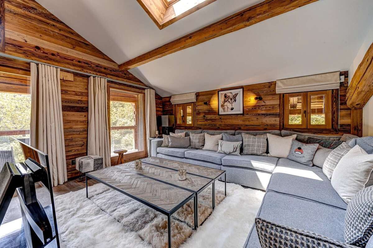 Maison à ARACHES-LA-FRASSE