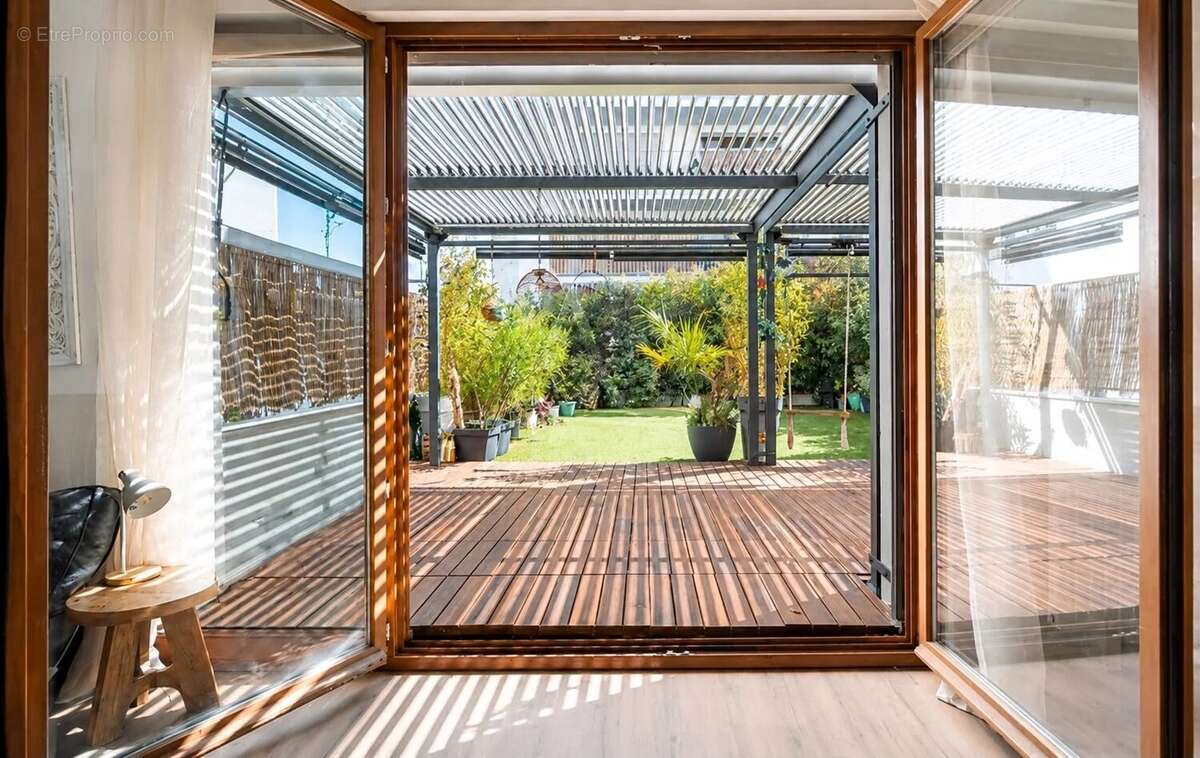 94200 ivry sur seine immeuble recent (2018) 3 pieces 63.42 m² avec un parking et une terrasse de 86 m² - photo 10