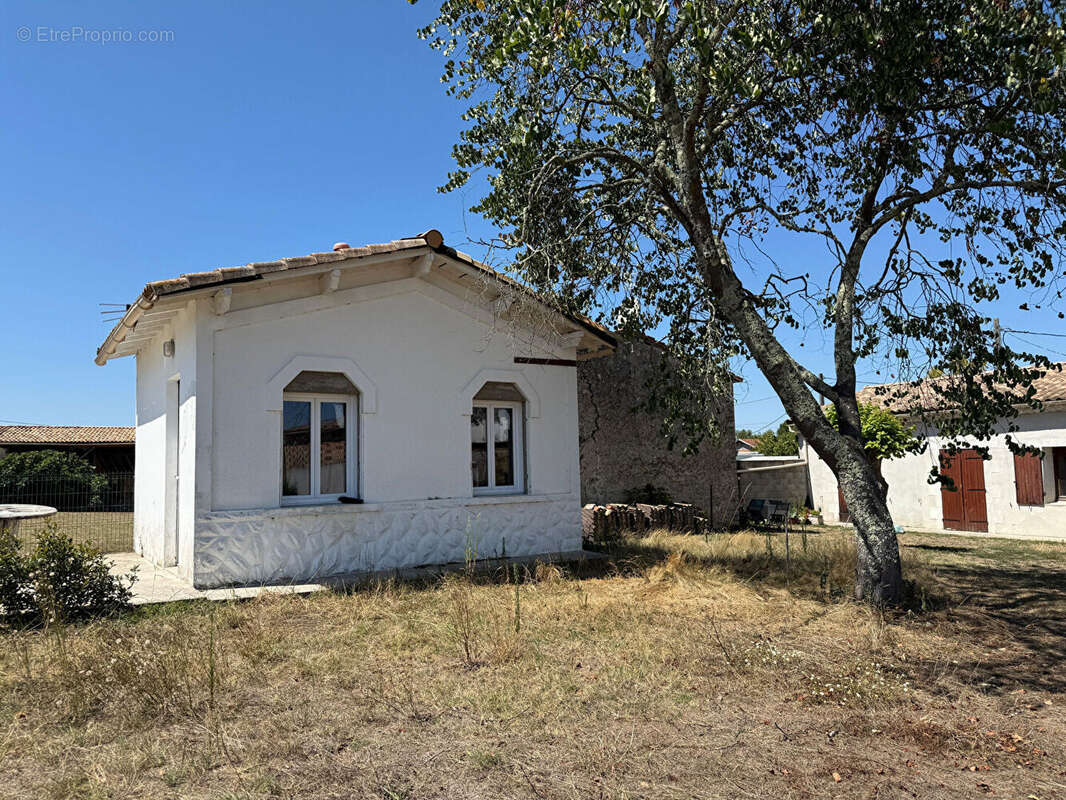 Maison à REIGNAC