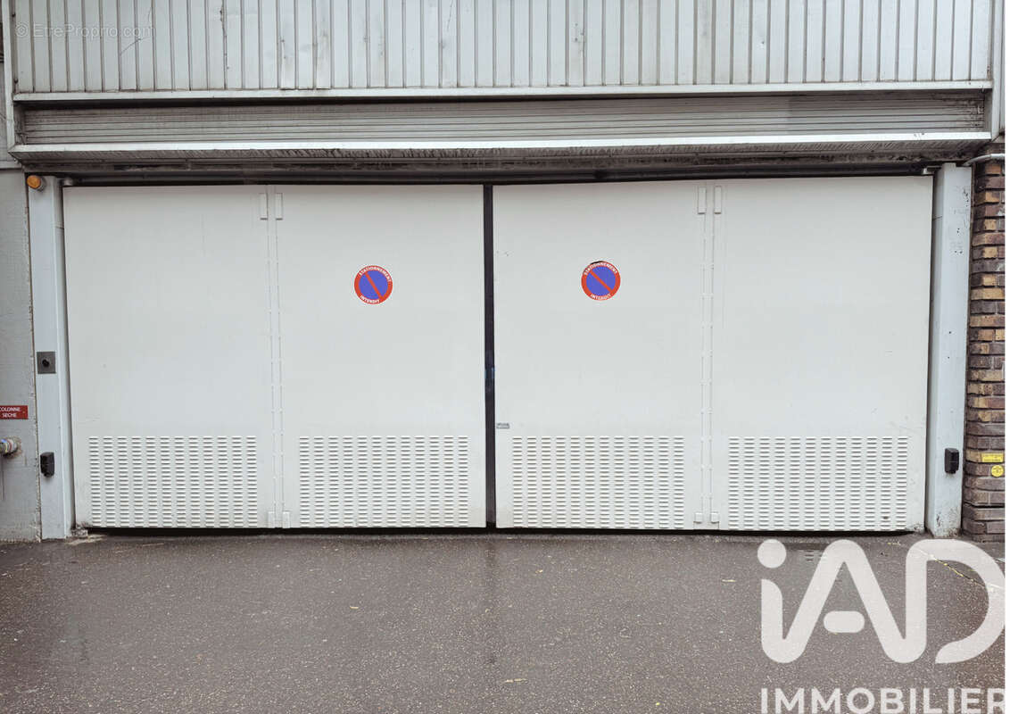 Photo 6 - Parking à PARIS-11E