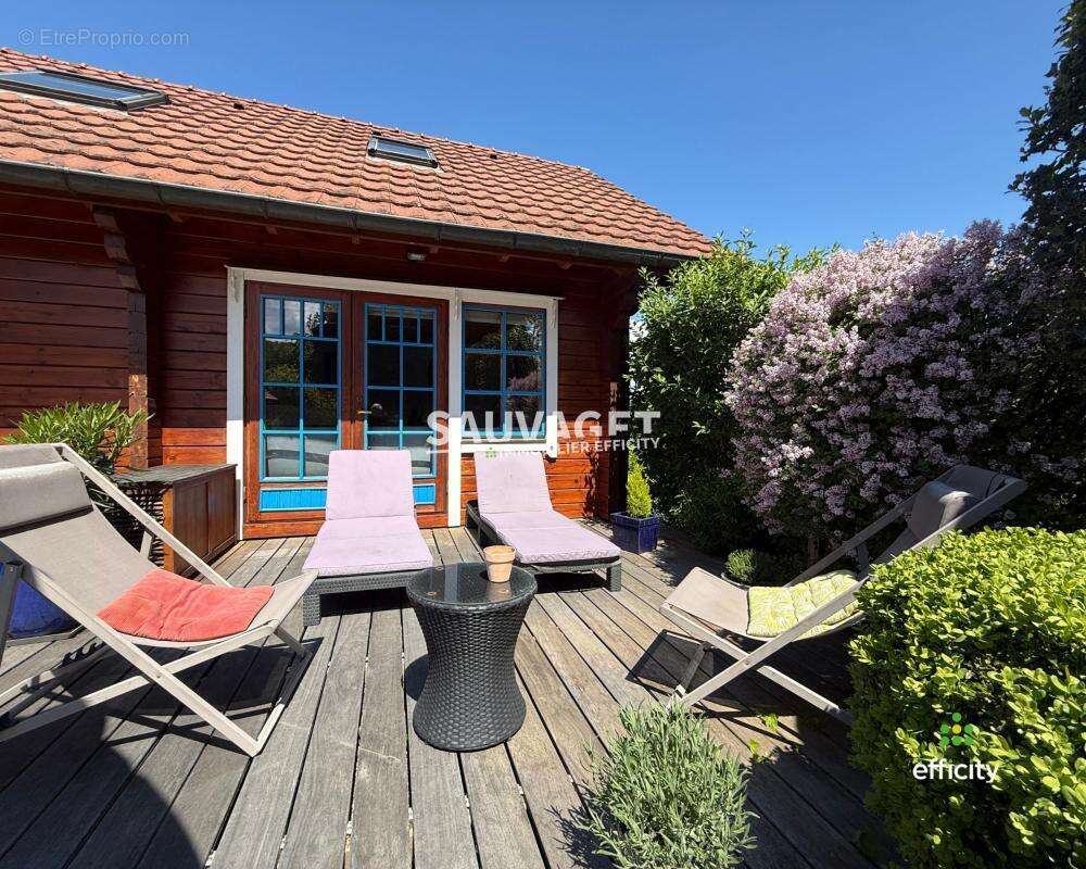 Maison 193 m² à Pers-Jussy  - photo 8