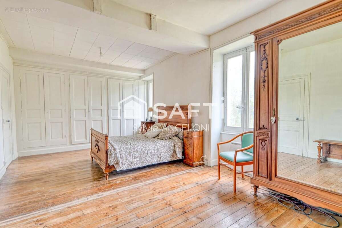 Photo 9 - Maison à LA BATIE-MONTGASCON