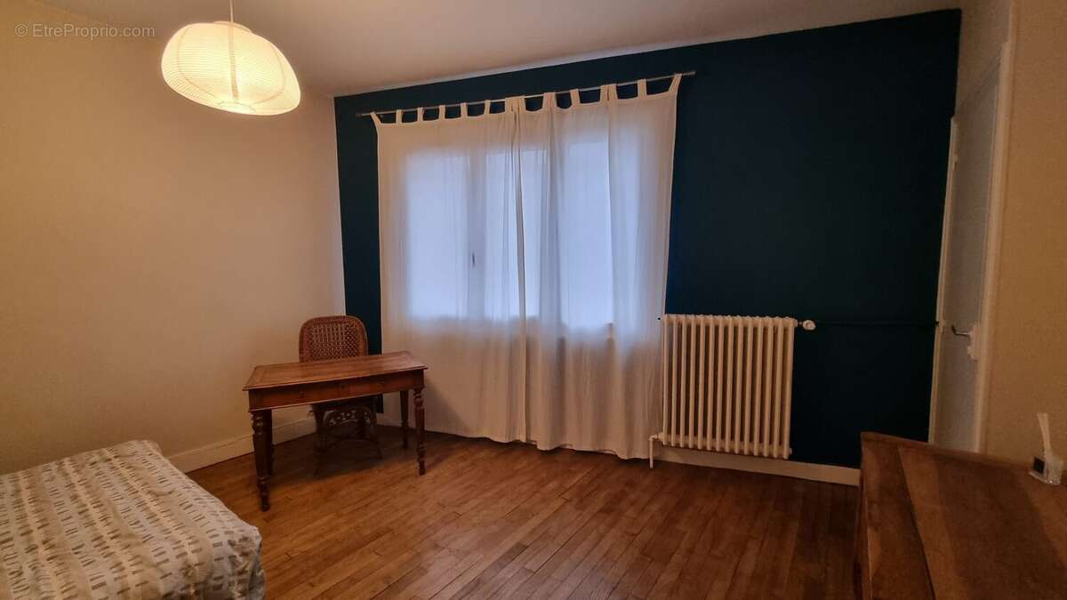 Appartement à SAINT-CYR-SUR-LOIRE