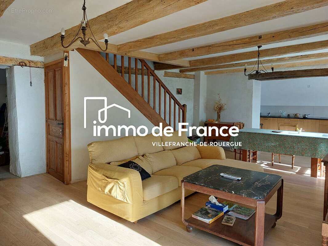 Maison à LA SALVETAT-PEYRALES