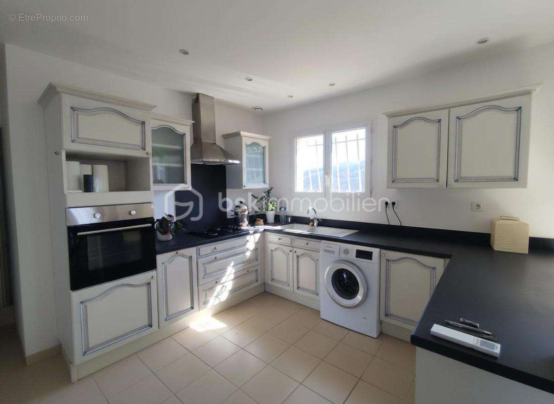 Maison à SAINT-PONS-DE-THOMIERES