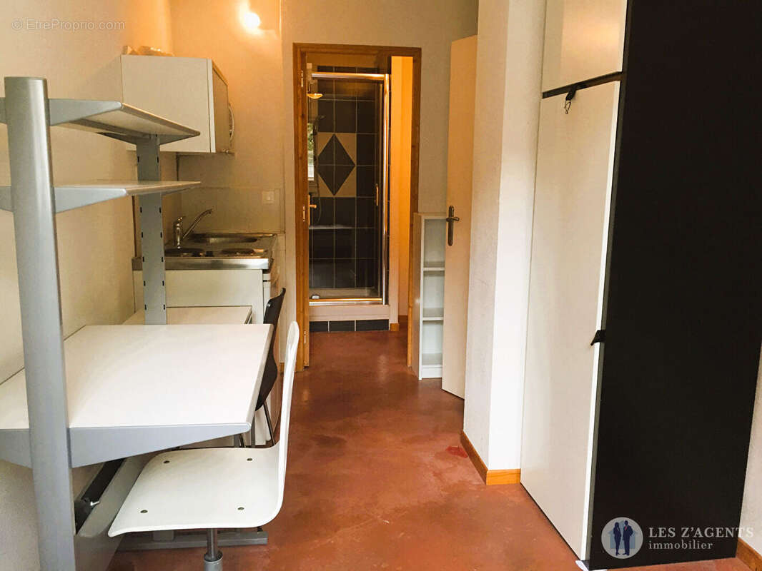 Appartement à SAINT-MARTIN-D'HERES