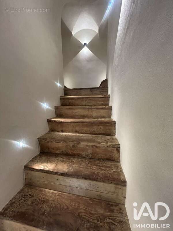 Maison 673 m² à La Salle-Les-Alpes  - photo 8
