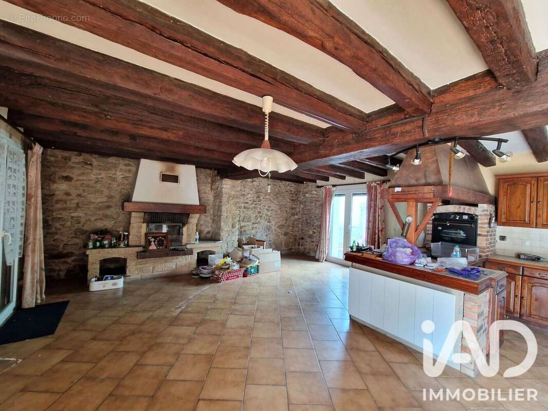 Maison 242 m² à Varreddes  - photo 4