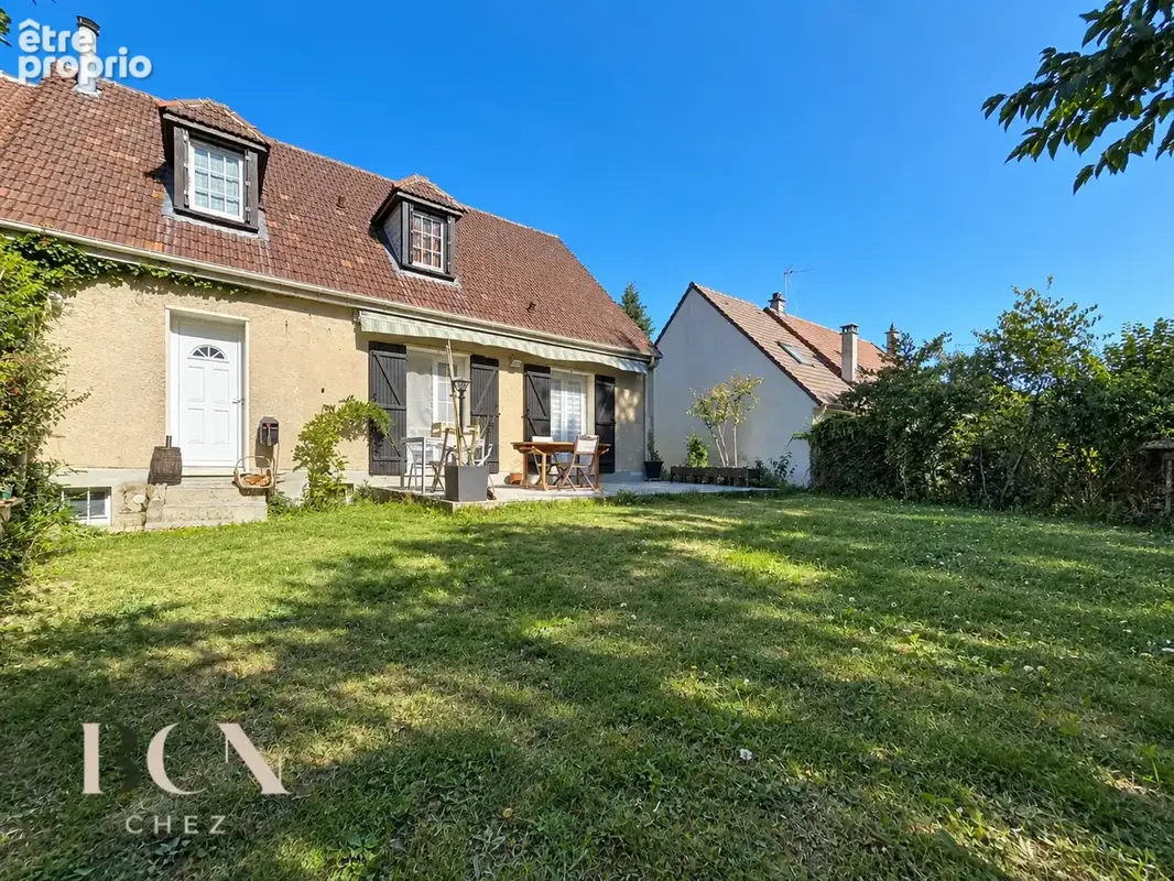 Maison familiale de 142 m2 avec jardin, garage et sous-sol total aménagé - photo 18
