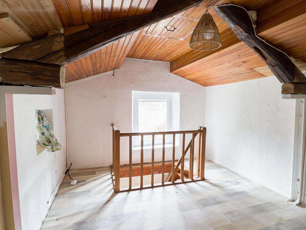 Maison à LA SALVETAT-SUR-AGOUT