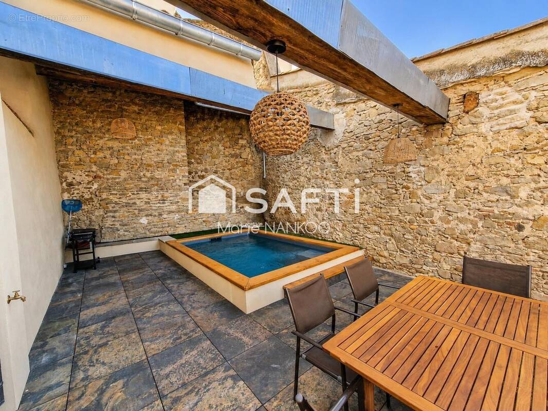 Photo 1 - Maison à LAVALETTE
