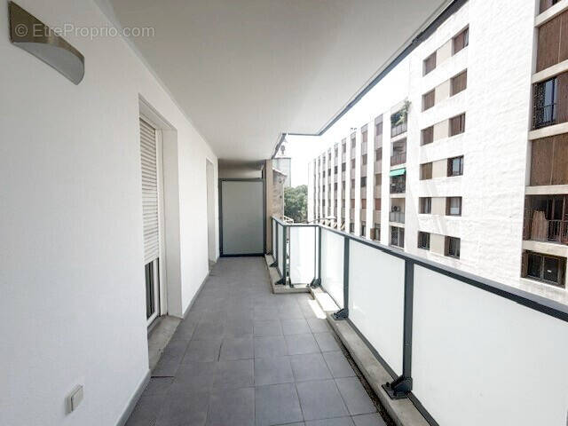 Appartement à MARSEILLE-4E