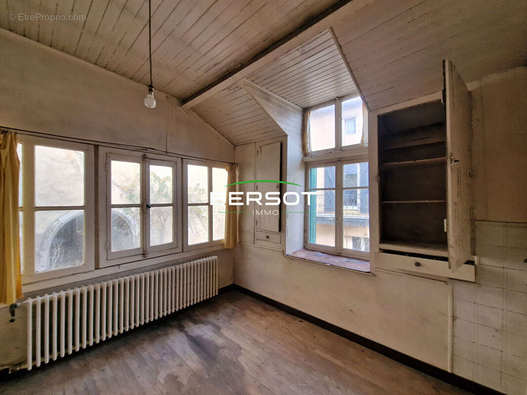 Appartement à BAUME-LES-DAMES