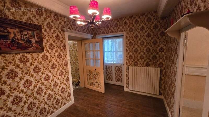 Maison à AIGUEPERSE