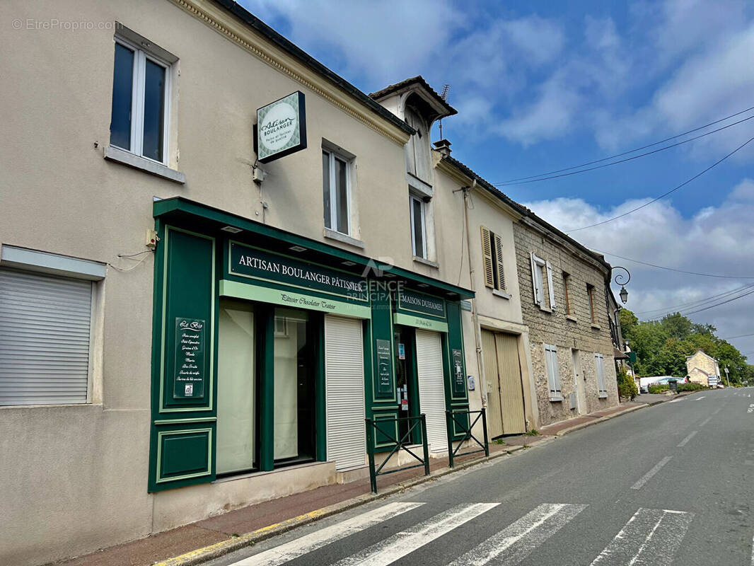 Commerce à GRISY-LES-PLATRES