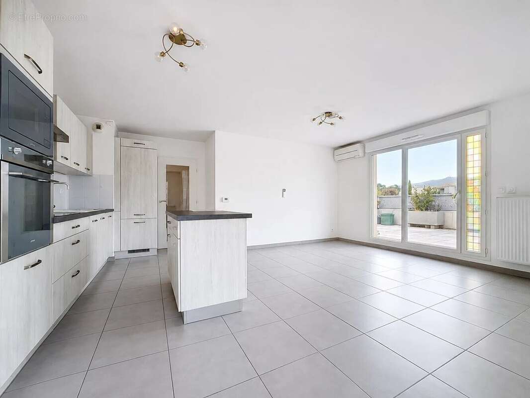 Appartement à MARSEILLE-13E