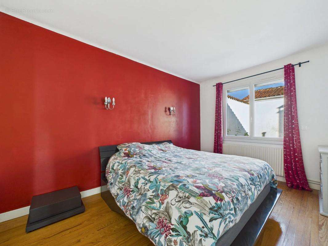 Maison à PREGUILLAC