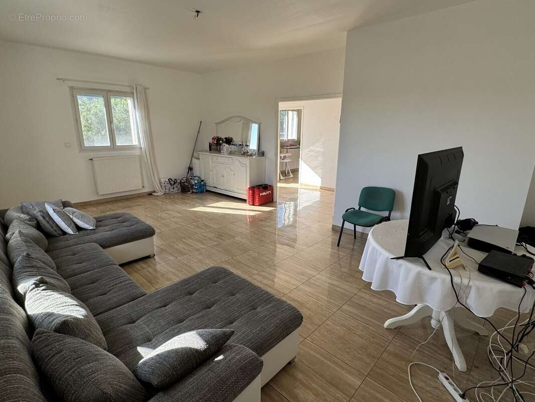 Commerce à SAINT-GEORGES-D&#039;ORQUES