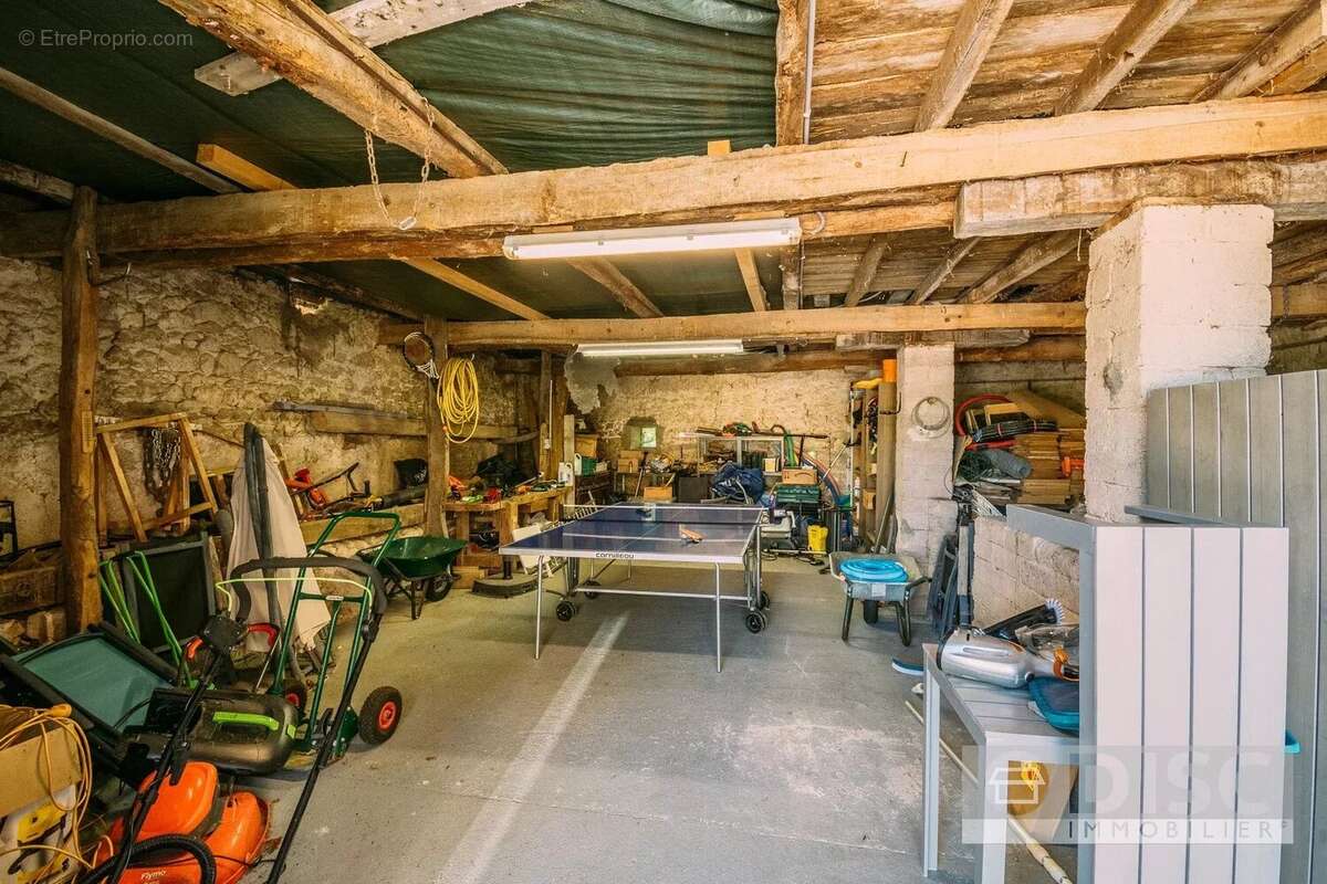 Magnifique propriété en pierre avec vues sur les vignobles, piscine et village à pied - photo 25