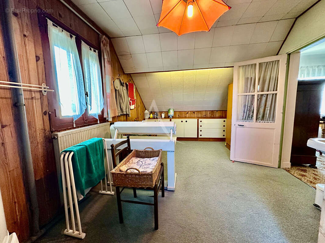 Maison à SAINT-JEAN-DE-BRAYE