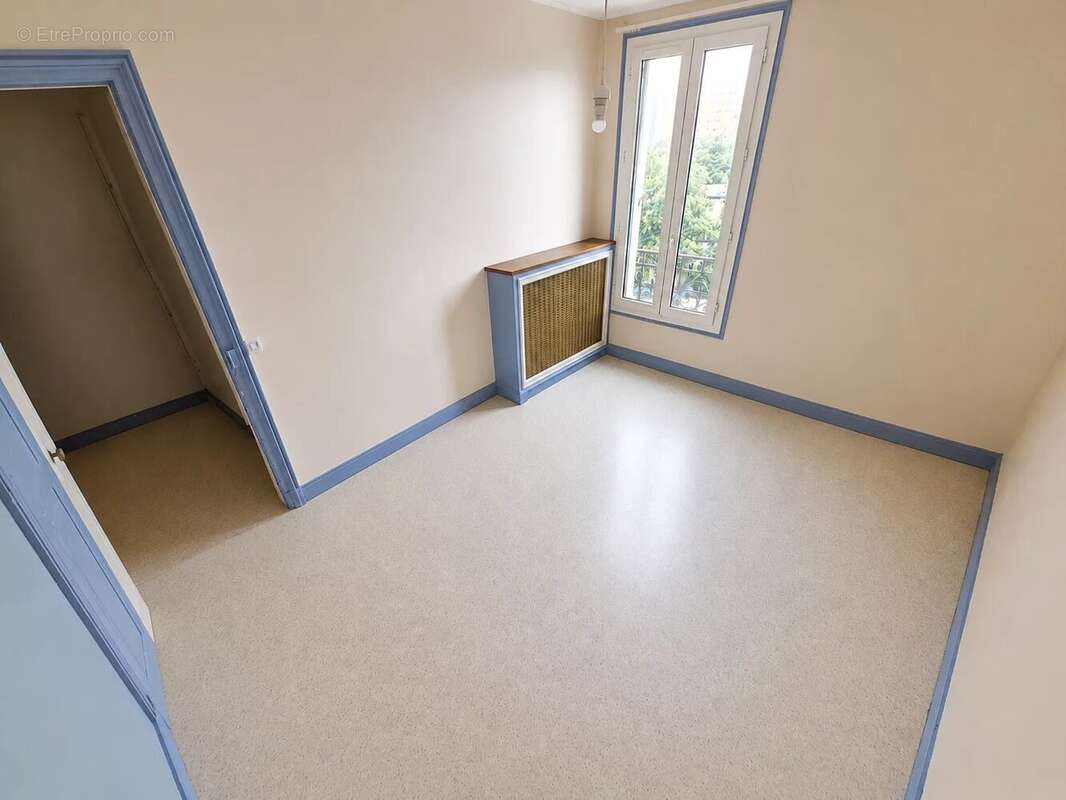 À vendre – 4 pièces à Saint-Ouen-sur-Seine - photo 6