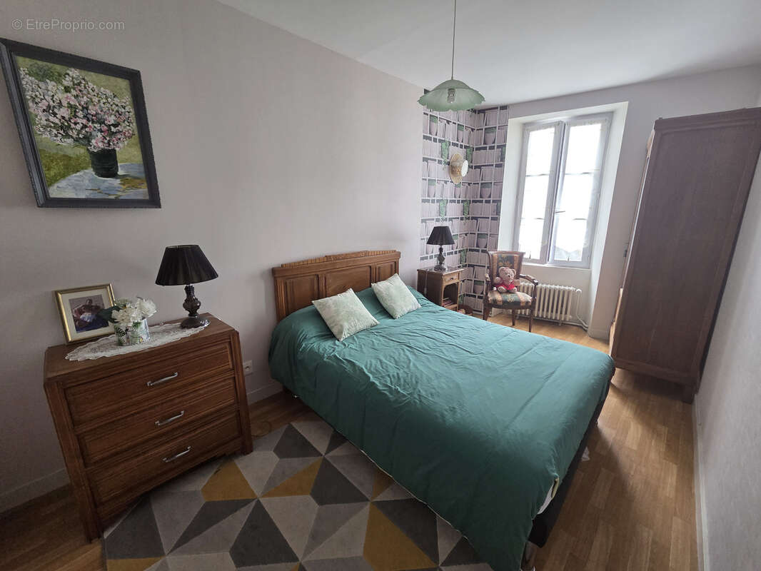 Maison à LES HERBIERS