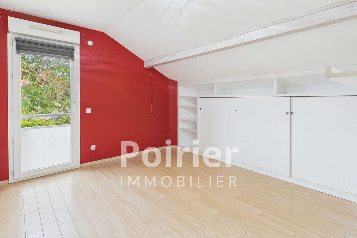 Maison contemporaine 6 pièces de 140 m2 avec piscine - photo 5